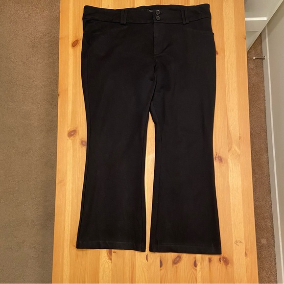 Torrid Trouser Bootcut Ponte Pant; 18W Short - Picture 4 of 6